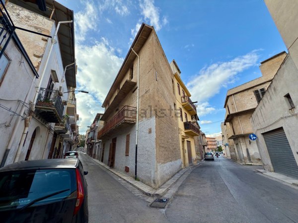 casa indipendente in vendita a Partinico