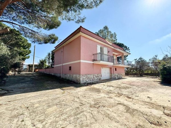casa indipendente in vendita a Partinico in zona Parrini