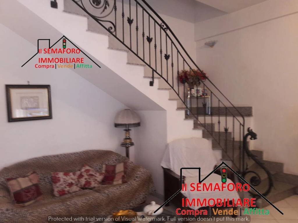 esavano in vendita a Partinico