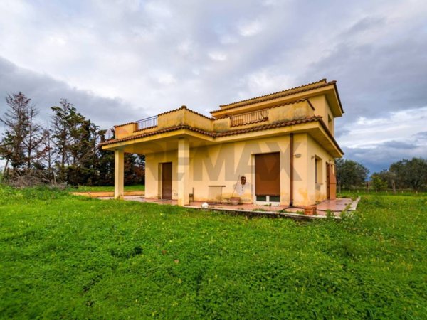 casa indipendente in vendita a Partinico