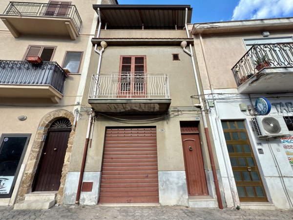 casa indipendente in vendita a Partinico
