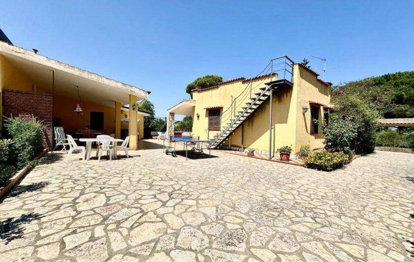 casa indipendente in vendita a Partinico