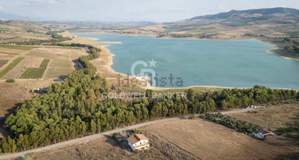 casa indipendente in vendita a Partinico