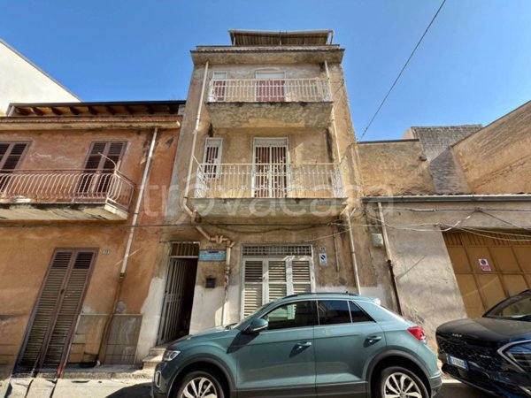 casa indipendente in vendita a Partinico