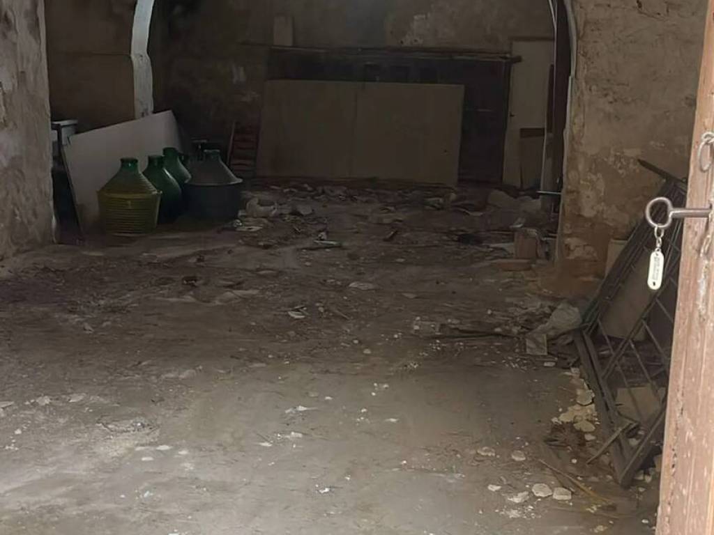 locale di sgombero in vendita a Partinico