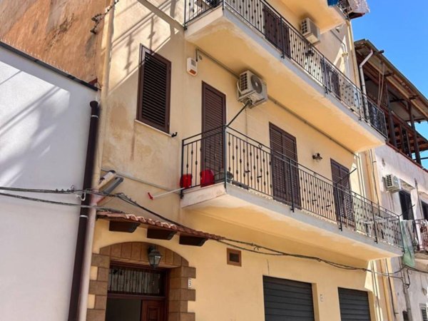 casa indipendente in vendita a Partinico