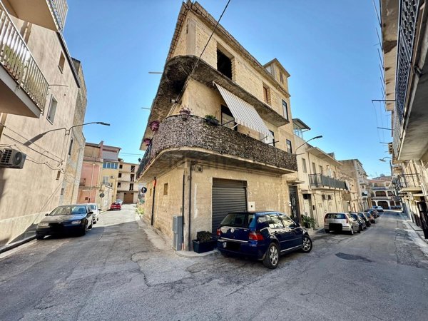 casa indipendente in vendita a Partinico