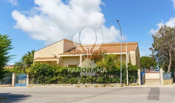 casa indipendente in vendita a Partinico