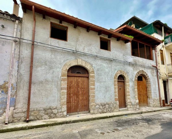 casa indipendente in vendita a Partinico