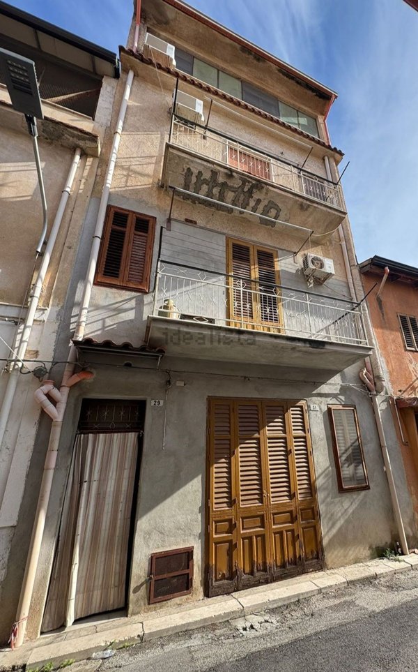 casa indipendente in vendita a Partinico