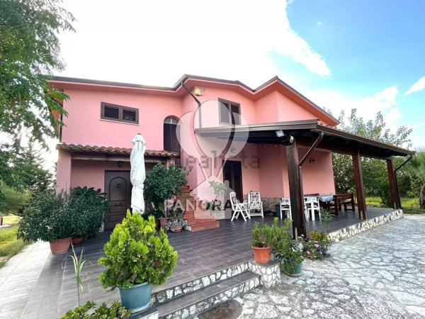 casa indipendente in vendita a Partinico