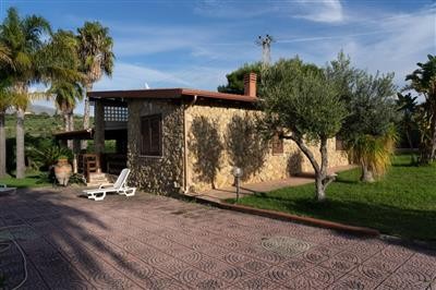 casa indipendente in vendita a Partinico in zona Parrini