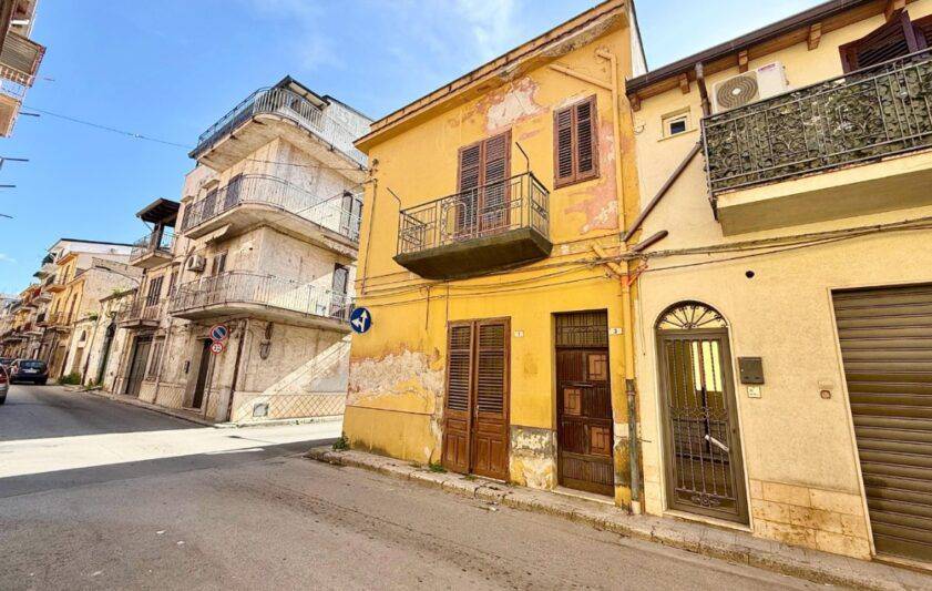 casa indipendente in vendita a Partinico