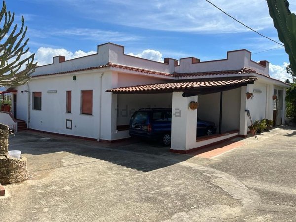 casa indipendente in vendita a Partinico