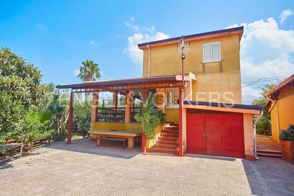 casa indipendente in vendita a Partinico