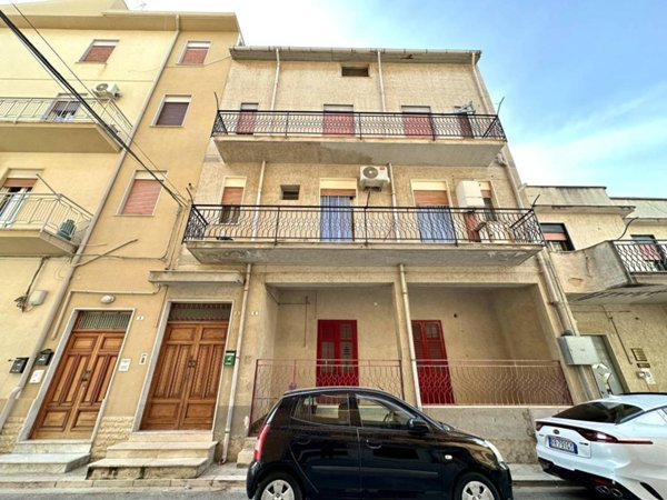 casa indipendente in vendita a Partinico