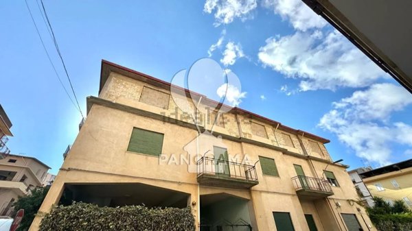 casa indipendente in vendita a Partinico