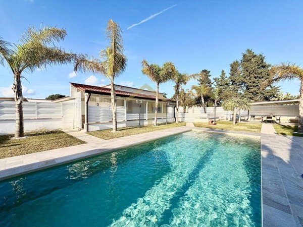 casa indipendente in vendita a Partinico