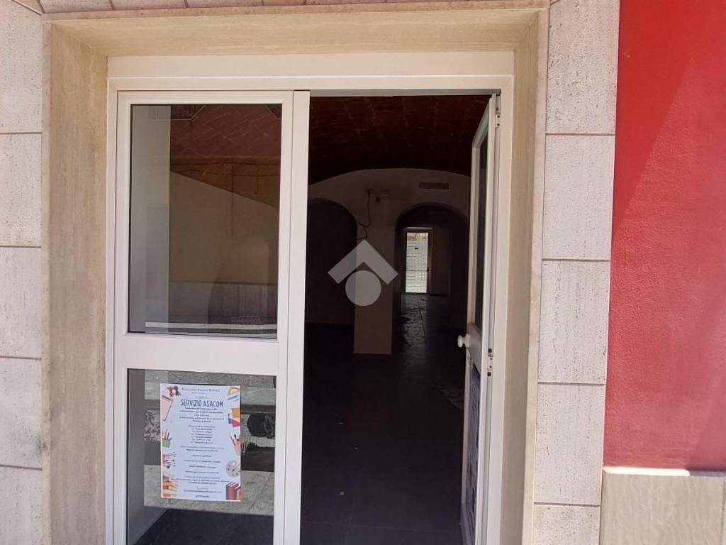 negozio in vendita a Partinico