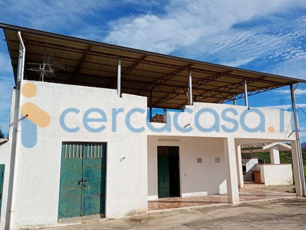 casa indipendente in vendita a Partinico