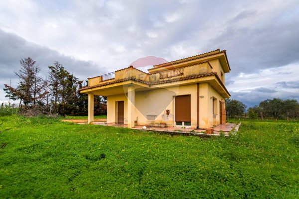 casa indipendente in vendita a Partinico