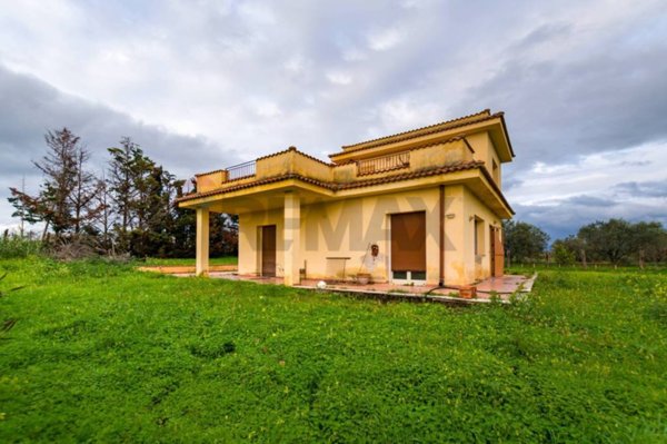 casa indipendente in vendita a Partinico