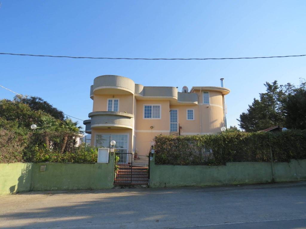 intera palazzina in vendita a Partinico