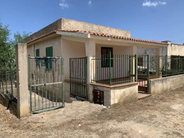 casa indipendente in vendita a Partinico