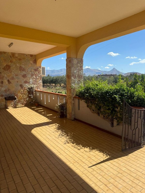 casa indipendente in vendita a Partinico
