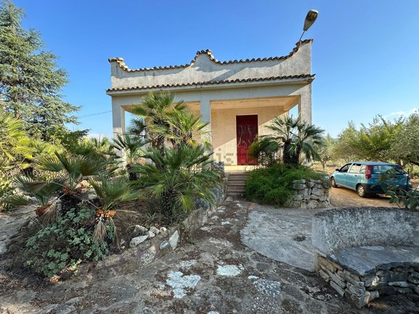 casa indipendente in vendita a Partinico