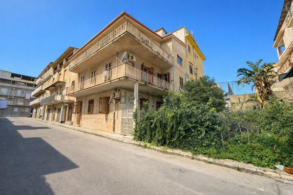 casa indipendente in vendita a Partinico