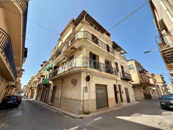 casa indipendente in vendita a Partinico