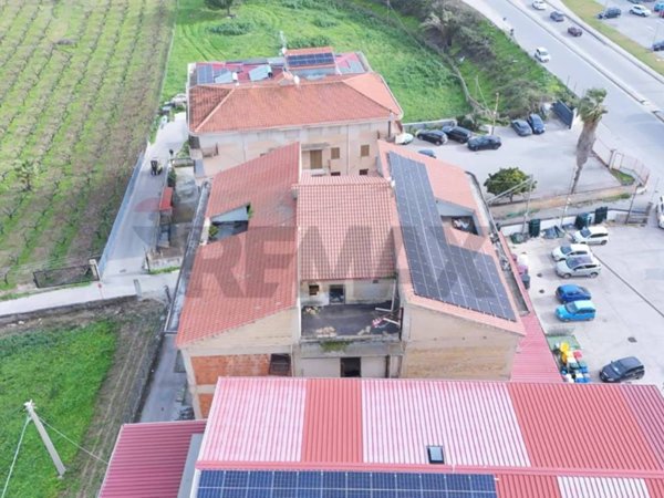 intera palazzina in vendita a Partinico