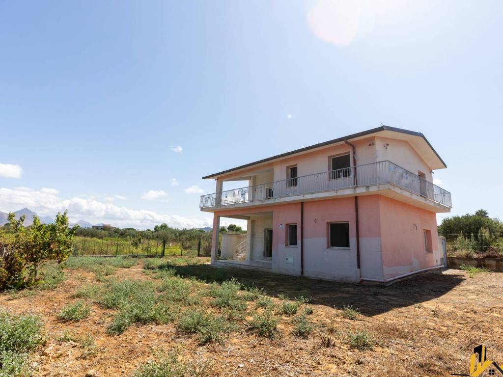 casa indipendente in vendita a Partinico