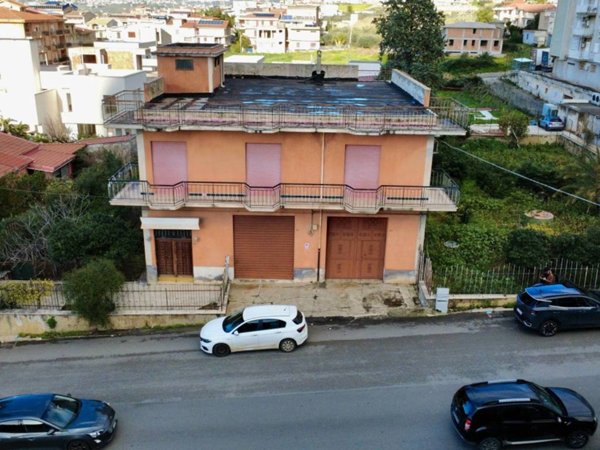 casa indipendente in vendita a Partinico