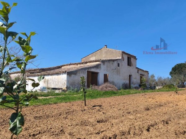 casa indipendente in vendita a Partinico