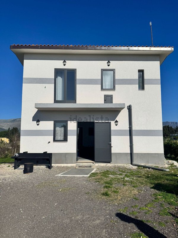 casa indipendente in vendita a Partinico