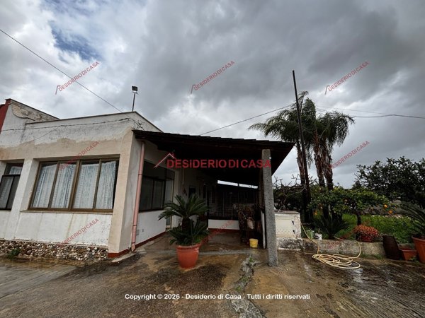 casa indipendente in vendita a Partinico