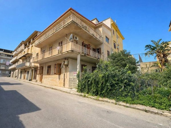 casa indipendente in vendita a Partinico