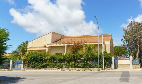 casa indipendente in vendita a Partinico