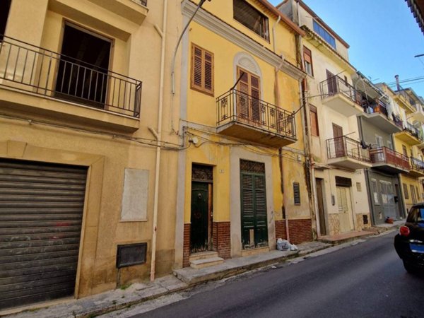 casa indipendente in vendita a Partinico