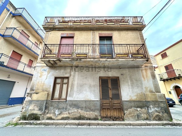 casa indipendente in vendita a Partinico