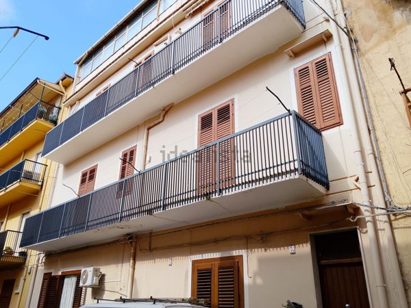 casa indipendente in vendita a Partinico