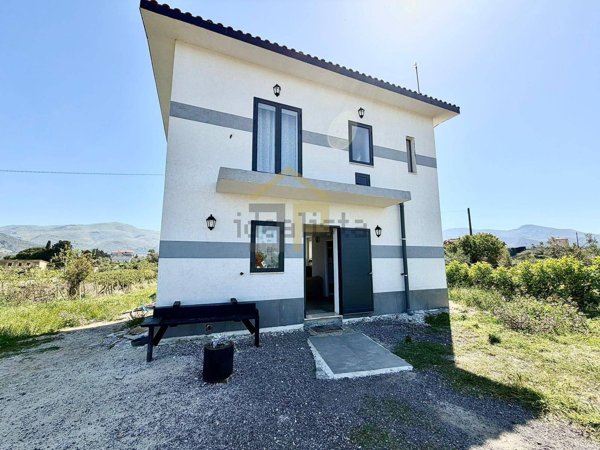 casa indipendente in vendita a Partinico