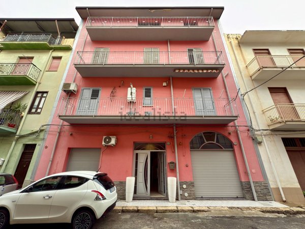 casa indipendente in vendita a Partinico