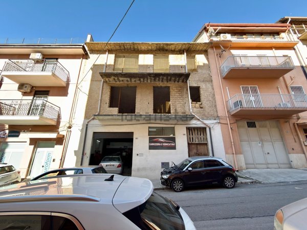 casa indipendente in vendita a Partinico