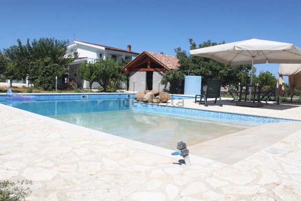 casa indipendente in vendita a Partinico