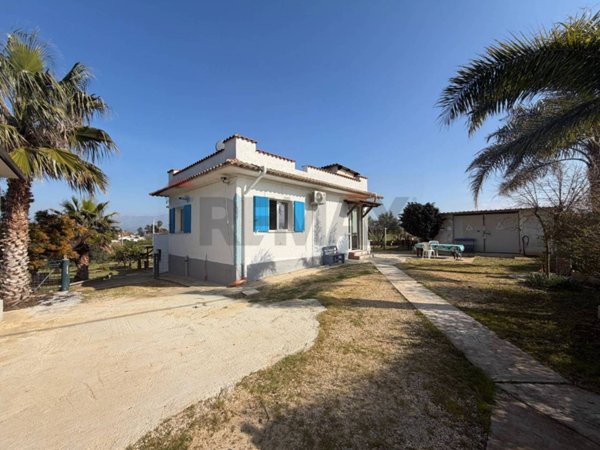 casa indipendente in vendita a Partinico