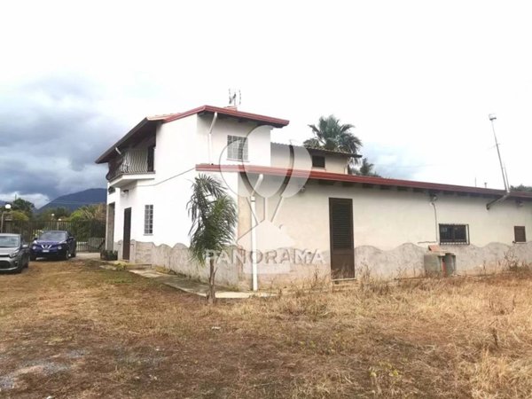 casa indipendente in vendita a Partinico