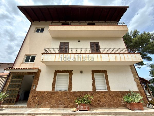 casa indipendente in vendita a Partinico